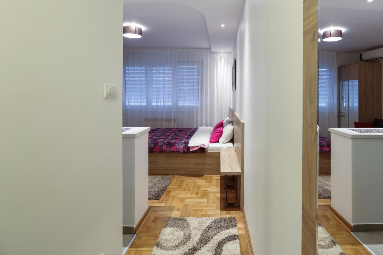 Apartment Promenada 30 Novi Sad Luaran gambar